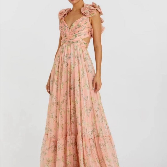 Mac Duggal Designer Gown - Picture 5 of 8